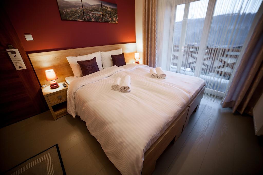 Rezydencja Pod Ochorowiczowka B&B Wisla Bilik gambar